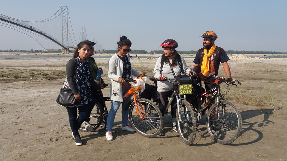 yatra-ko-kram-ma-yamlal-sanga-unka-sahayatri